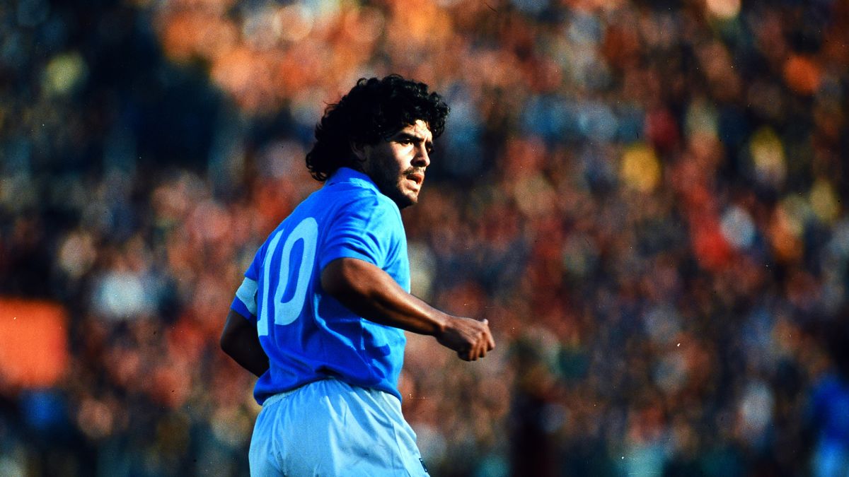 https___cdn.cnn_.com_cnnnext_dam_assets_201126102040-maradona-naples-1986-file-restricted.jpg